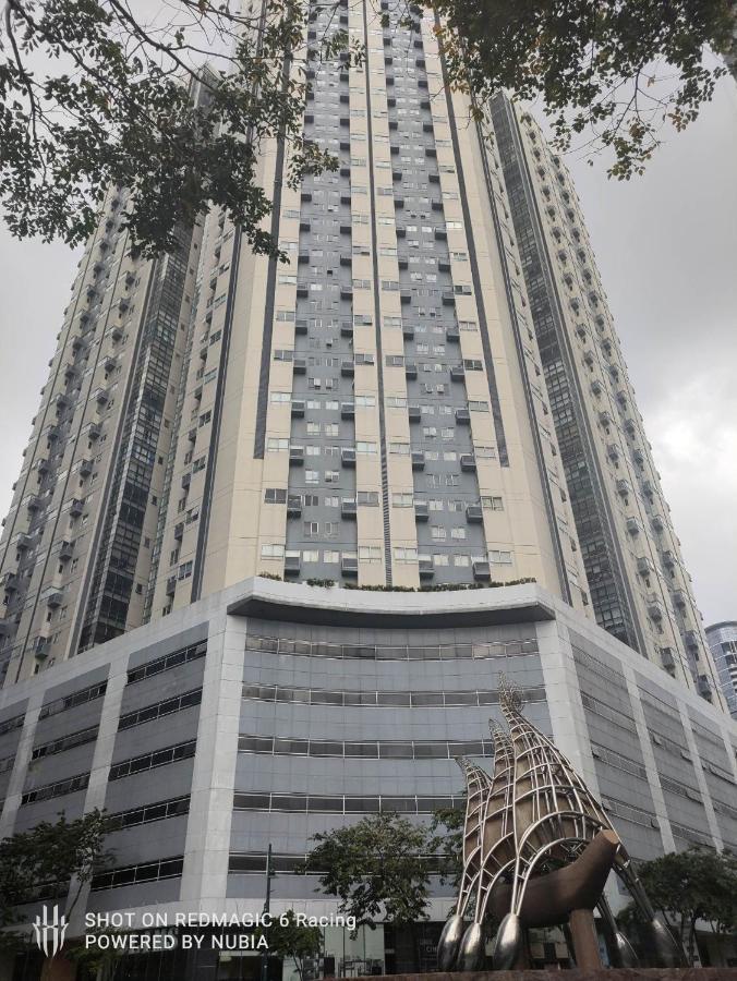 Fort Victoria Condominium Tower C ตากิก ภายนอก รูปภาพ
