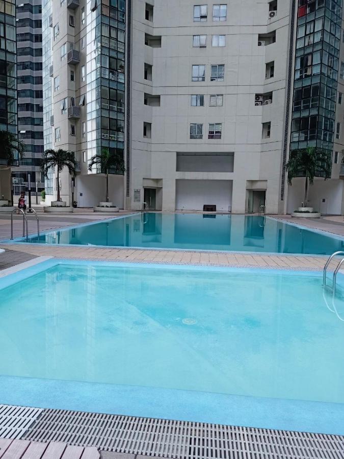 Fort Victoria Condominium Tower C ตากิก ภายนอก รูปภาพ