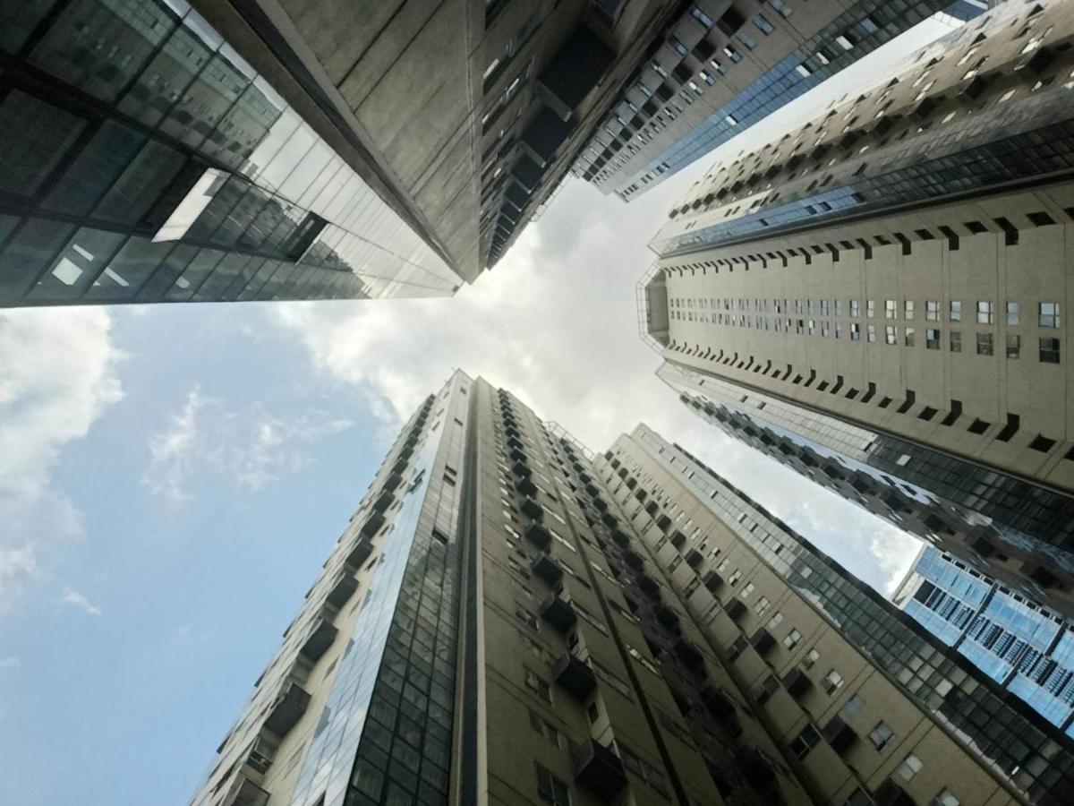 Fort Victoria Condominium Tower C ตากิก ภายนอก รูปภาพ