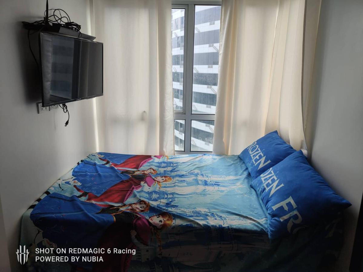 Fort Victoria Condominium Tower C ตากิก ภายนอก รูปภาพ